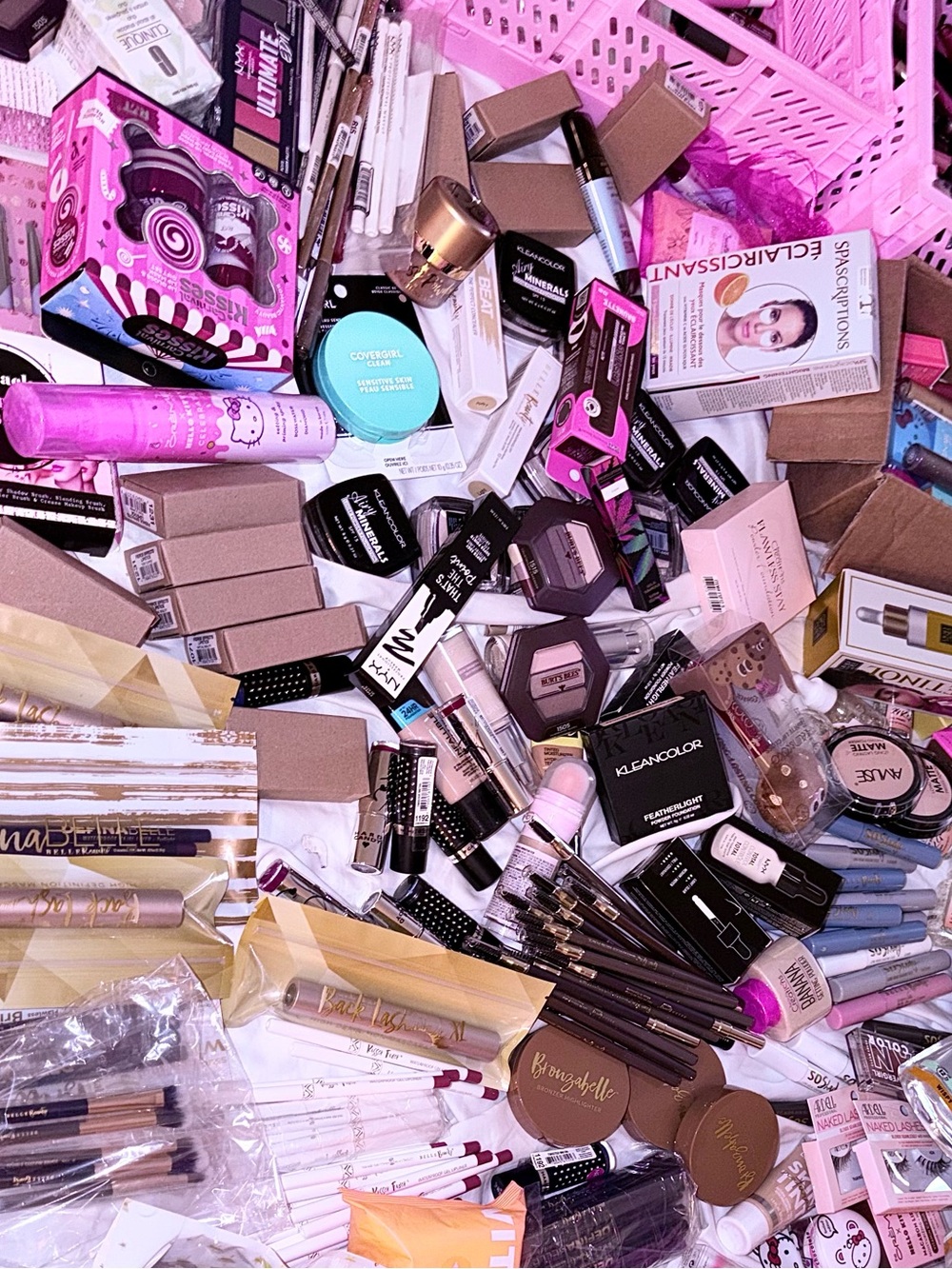 🎁 MYSTERY BOX 🎁 makeup & self care assortment bundle lot wholesale bulk